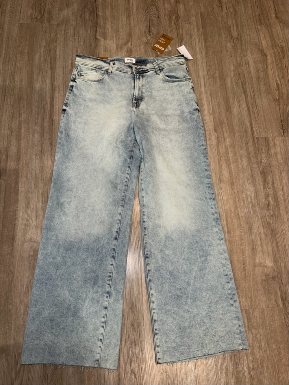 NWT Kensie Women’s The Kaya High Rise Wide Leg Jeans - Size 12 - 31” Length - Picture 2 of 7